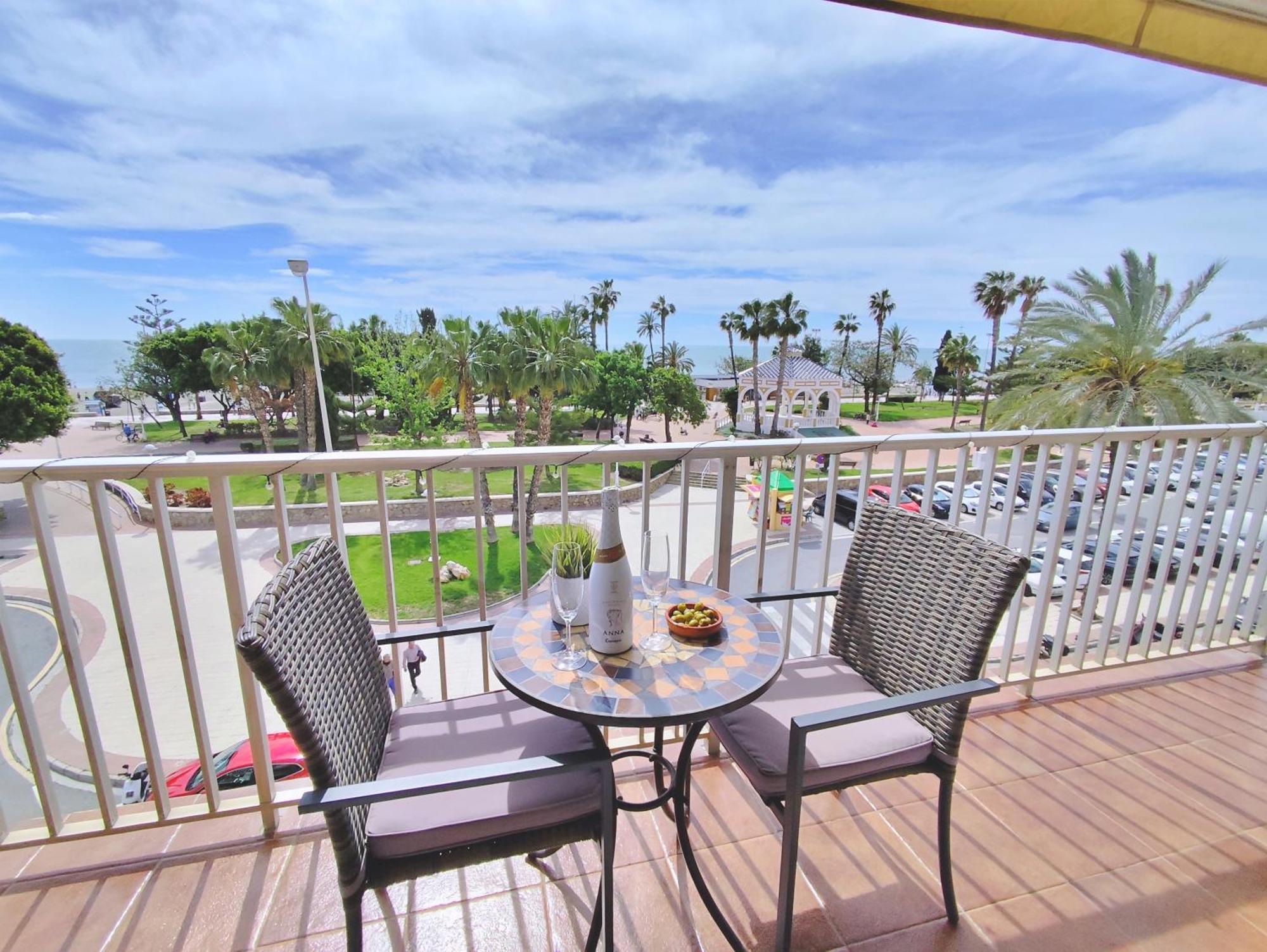 Apartamento El Nido Torre Del Mar Exteriér fotografie
